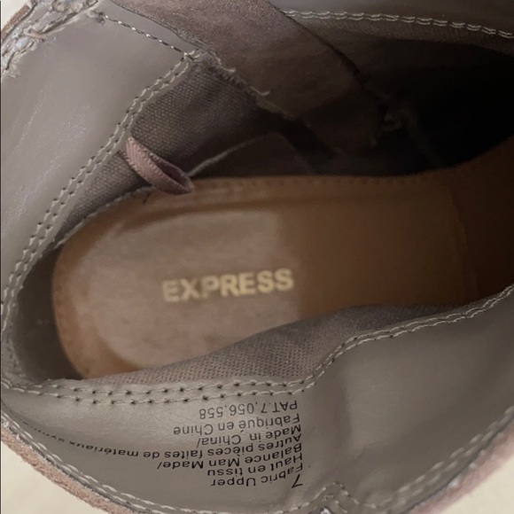 Express Booties size 7 - Picture 7 of 8